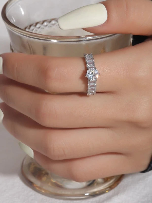 Cubic Zirconia Decor Ring