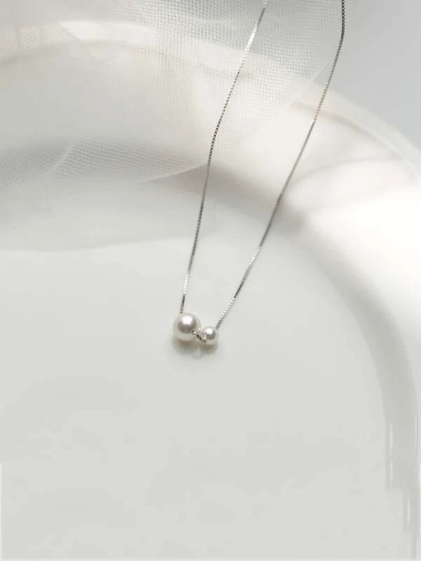Faux Pearl Decor Necklace