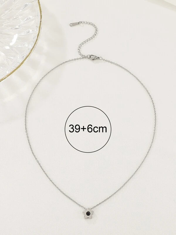 Flower Pendant Necklace
