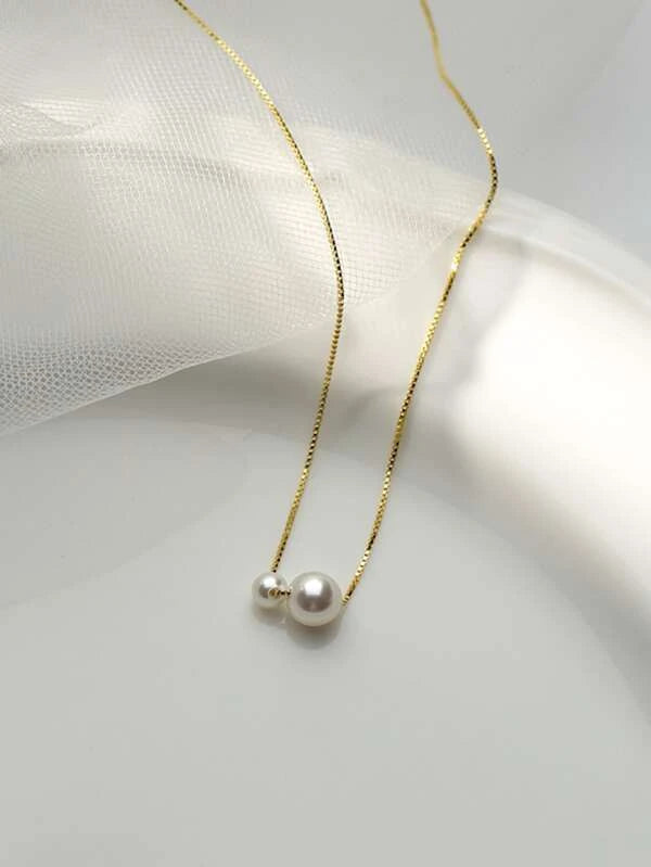 Faux Pearl Decor Necklace