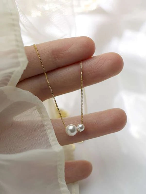 Faux Pearl Decor Necklace