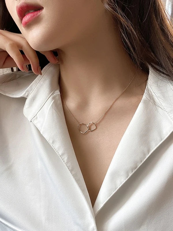 Circle Decor Chain Necklace
