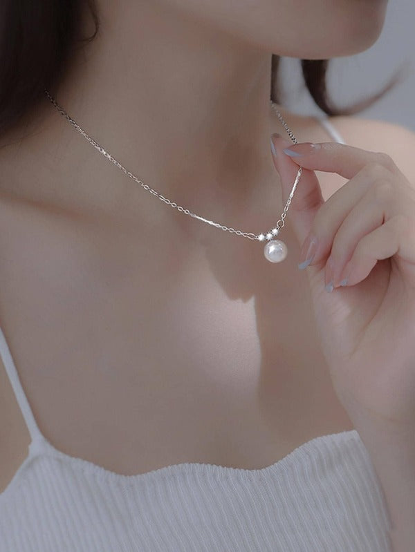 Faux Pearl Decor Necklace