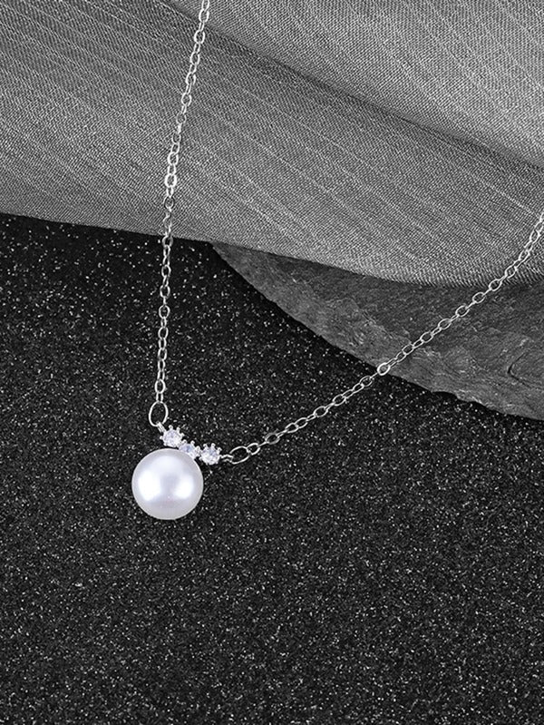 Faux Pearl Decor Necklace