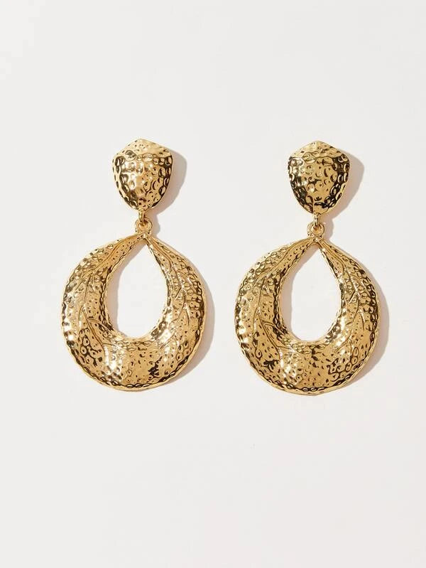 BIZwear Hollow Out Water Drop Earrings