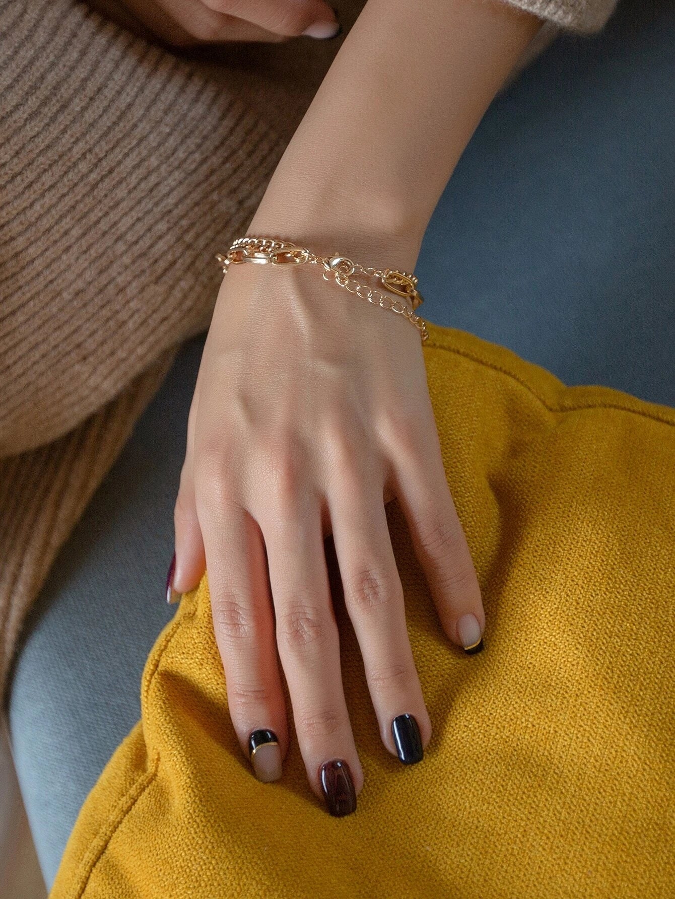 DAZY Minimalist Layered Bracelet