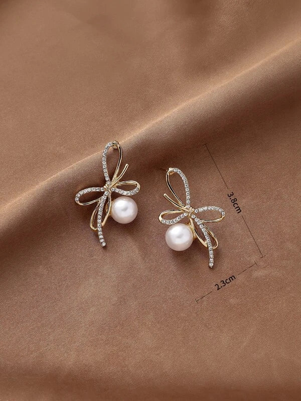 Rhinestone Bow & Faux Pearl Decor Earrings