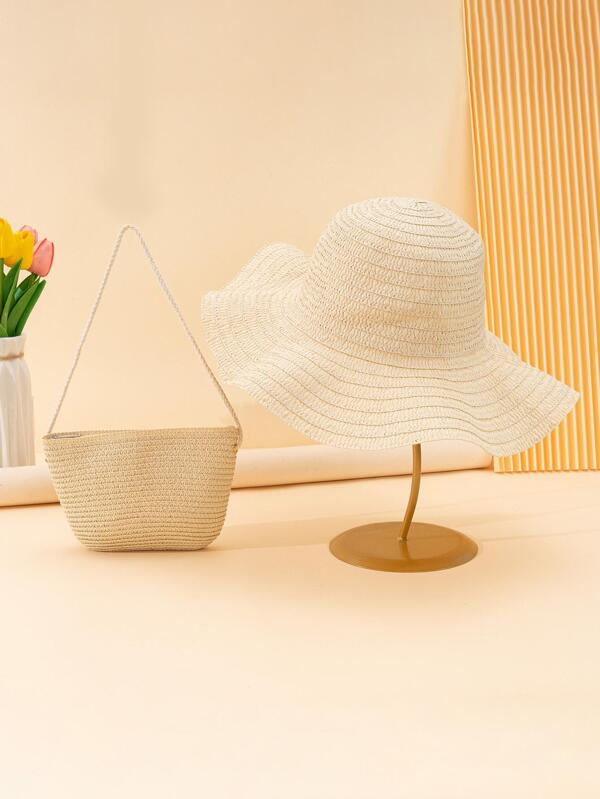 Minimalist Straw Hat With Straw Bag