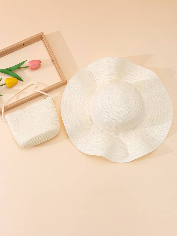 Minimalist Straw Hat With Straw Bag