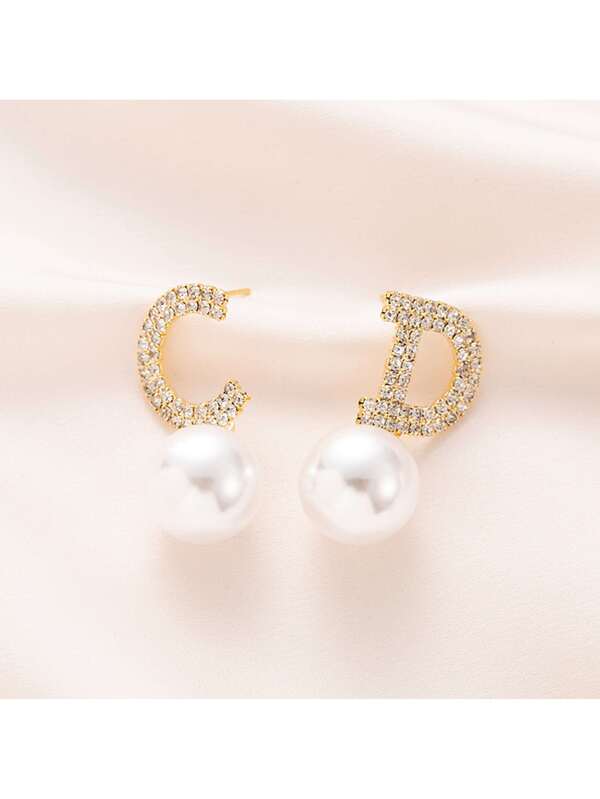 1pair Women's Hip-hop Style Cd Letter & Zirconia Inlaid