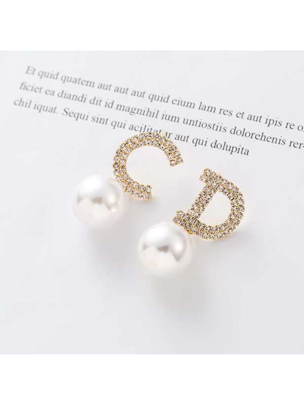 1pair Women's Hip-hop Style Cd Letter & Zirconia Inlaid